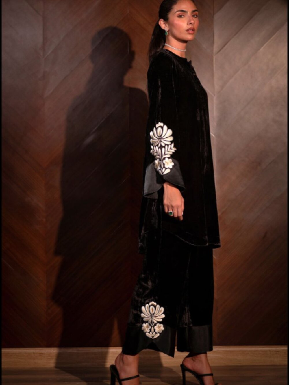 Ansab Jahangir “Audrey” 3-Piece Outfit – Preloved – Size Small - Picture 3 of 4